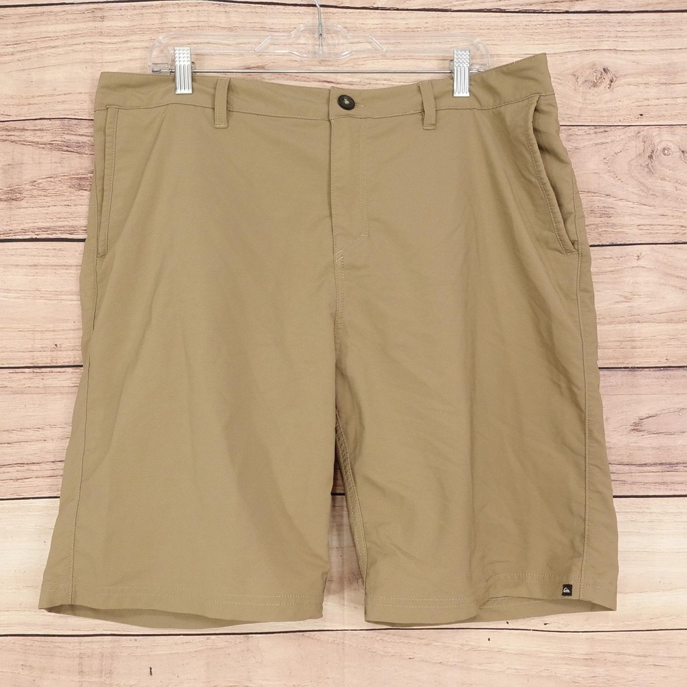 Quiksilver Amphibian Shorts Mens 38 Beige Microfiber Stretch 9 Inseam Casual